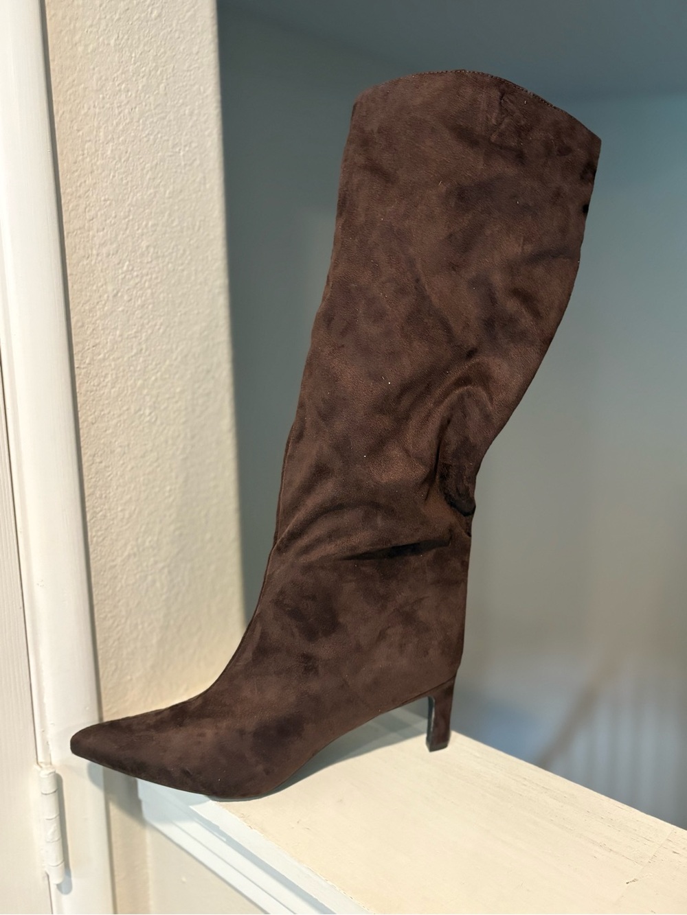 A New Day Justice Brown Faux Suede Pointed Toe Kitten Heel Tall Boots 10 NEW - Picture 4 of 9